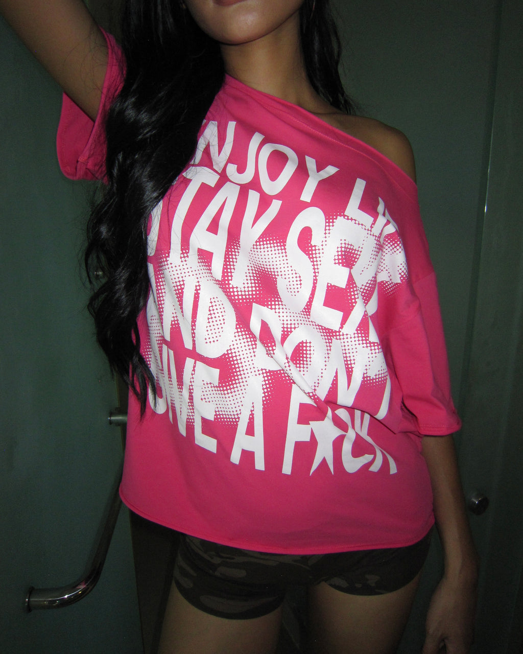 EGO FEVER  / Off Shoulder OVS