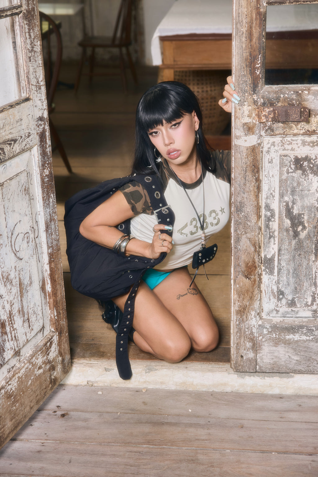 BADDIE / Camo Crop Tee