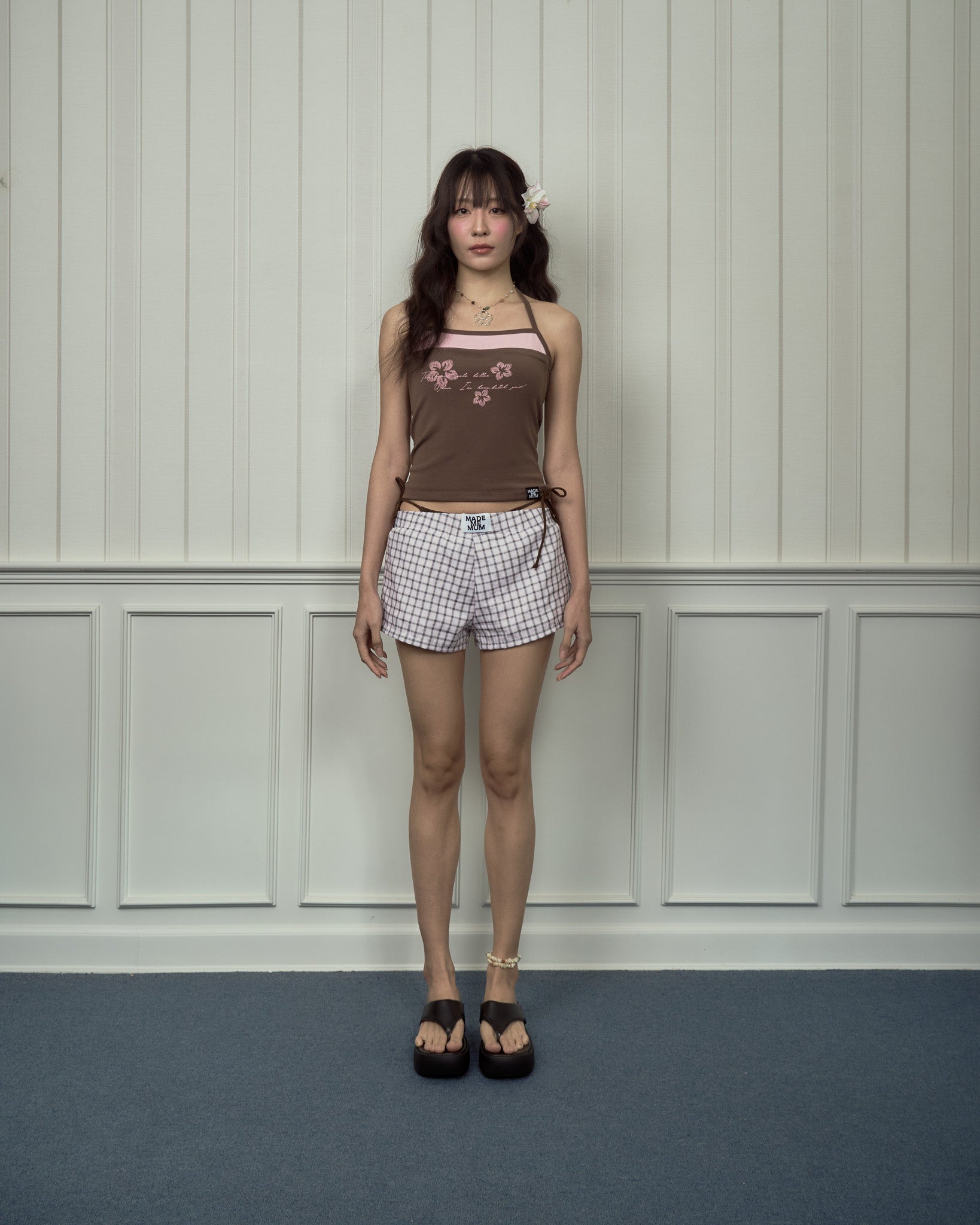 Make me sweat / Tie-neck shirt