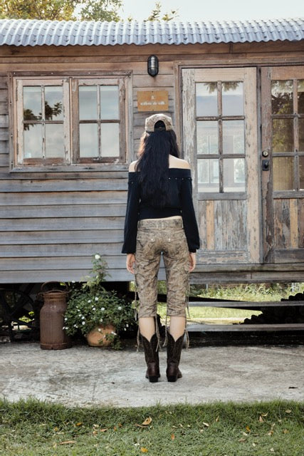 VIXEN VALLEY / Sweater Off Shoulder