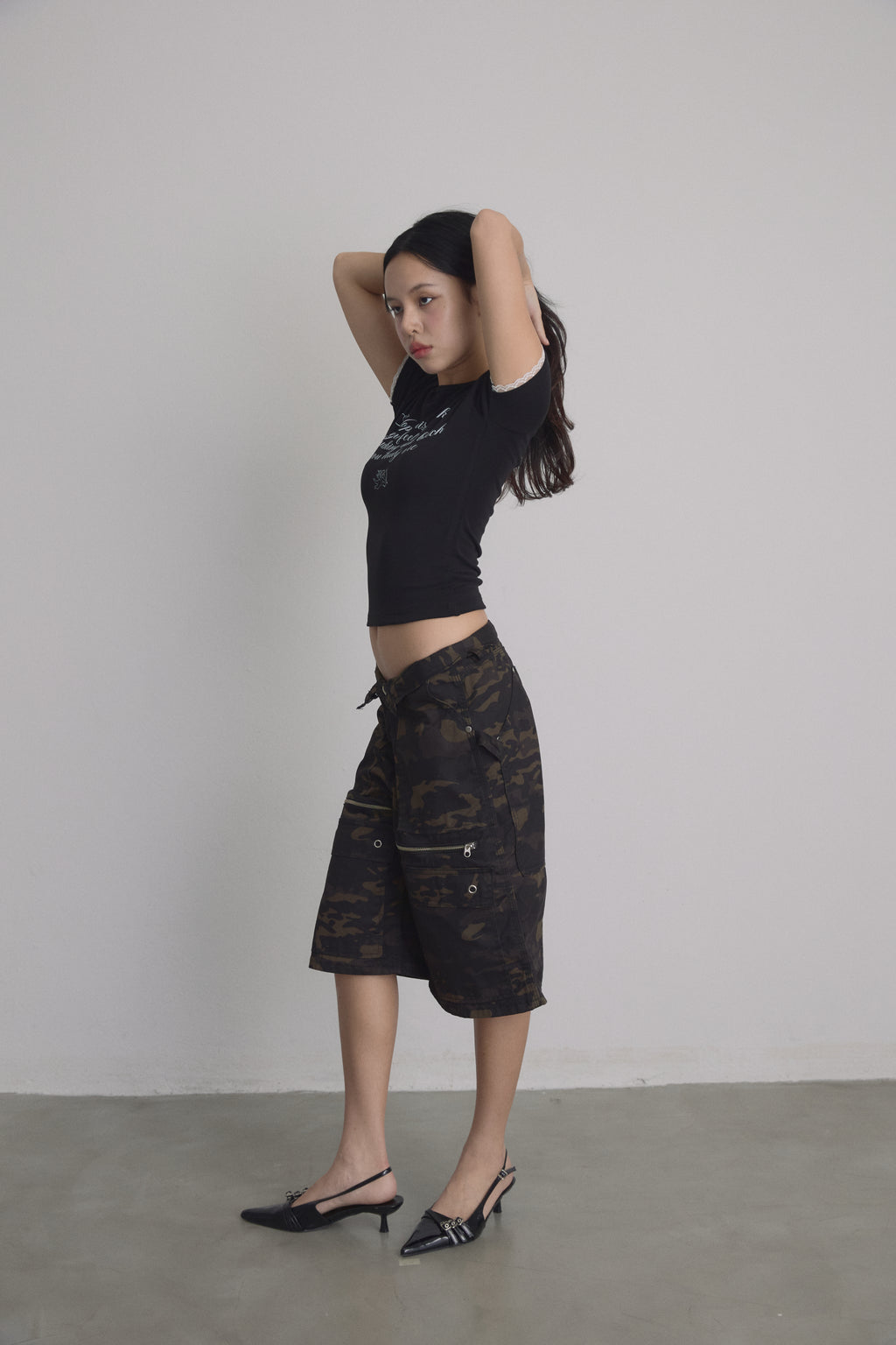 MMMxNWL / Crop Tee