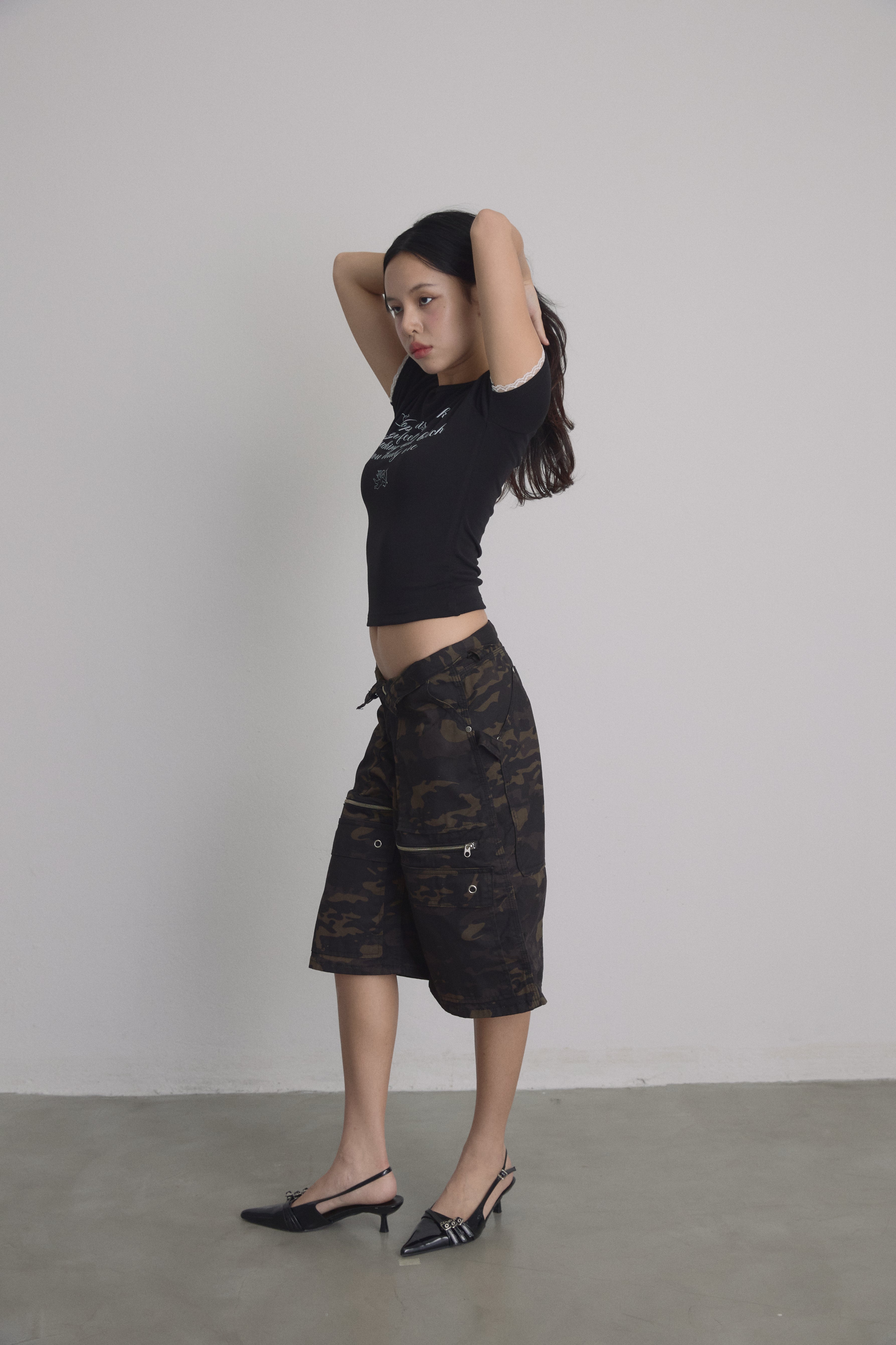 MMMxNWL / Crop Tee