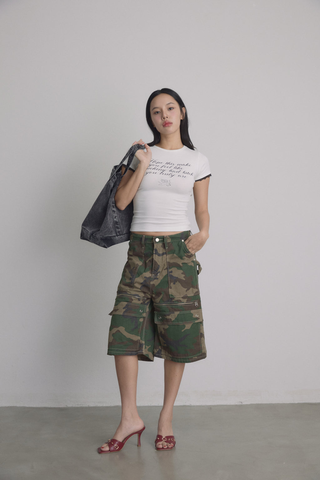 MMMxNWL / Crop Tee